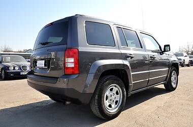 Позашляховик / Кросовер Jeep Patriot 2016 в 