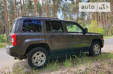 Позашляховик / Кросовер Jeep Patriot 2014 в 