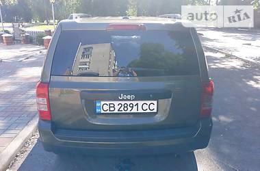 Позашляховик / Кросовер Jeep Patriot 2015 в 