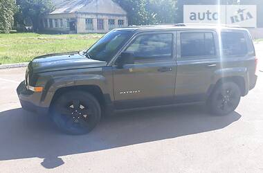 Позашляховик / Кросовер Jeep Patriot 2015 в 