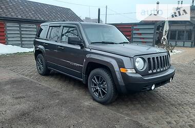 Внедорожник / Кроссовер Jeep Patriot 2016 в Сумах