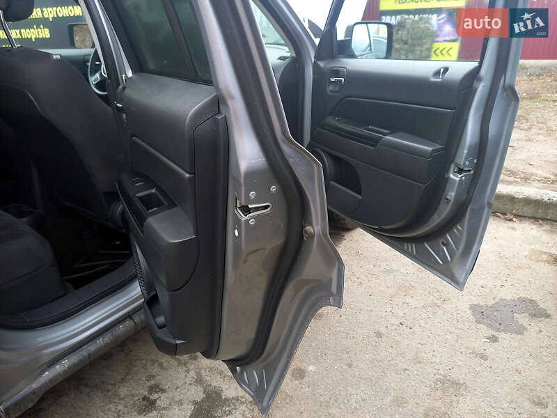 Внедорожник / Кроссовер Jeep Patriot 2015 в Черкассах