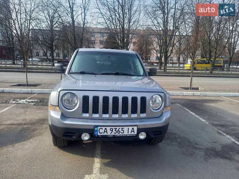 Внедорожник / Кроссовер Jeep Patriot 2015 в Черкассах