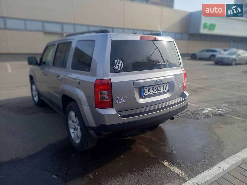 Внедорожник / Кроссовер Jeep Patriot 2015 в Черкассах