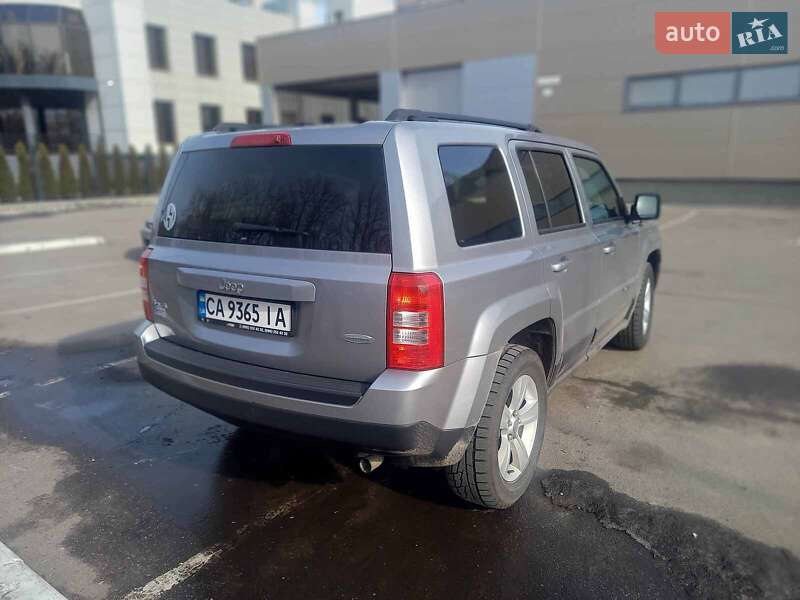 Внедорожник / Кроссовер Jeep Patriot 2015 в Черкассах