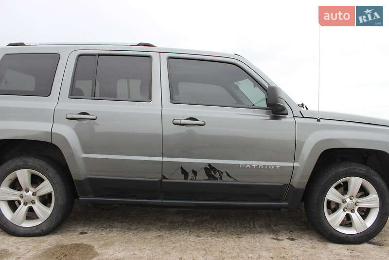 Внедорожник / Кроссовер Jeep Patriot 2011 в Каневе