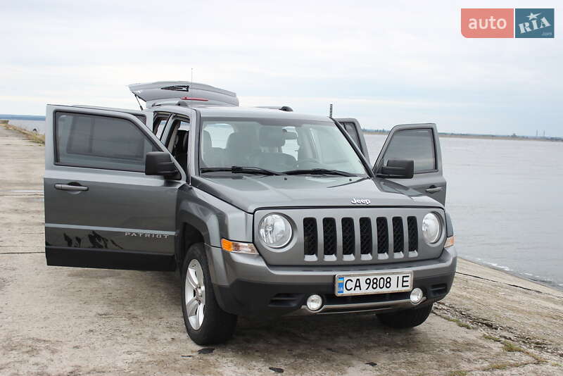 Внедорожник / Кроссовер Jeep Patriot 2011 в Каневе