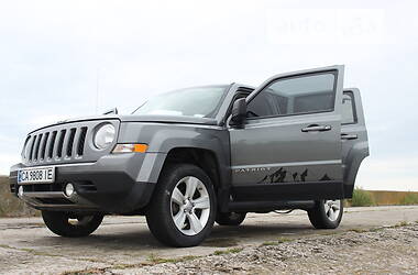 Позашляховик / Кросовер Jeep Patriot 2011 в Каневі