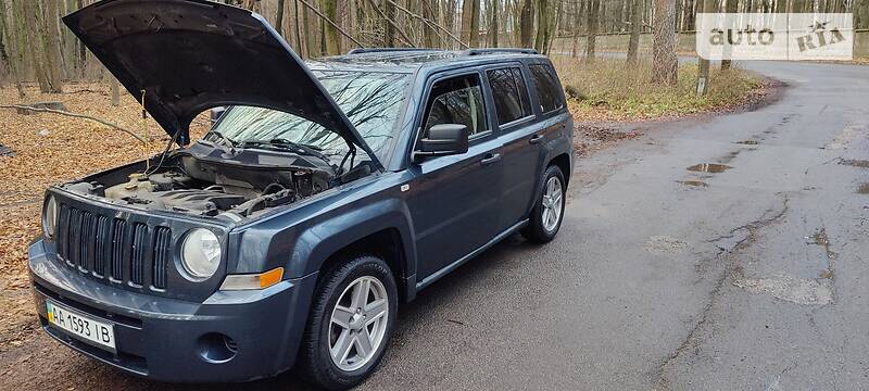 Позашляховик / Кросовер Jeep Patriot 2008 в Ужгороді