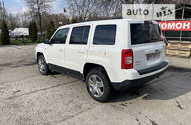 Позашляховик / Кросовер Jeep Patriot 2016 в Сумах