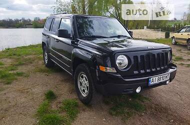 Позашляховик / Кросовер Jeep Patriot 2015 в Києві