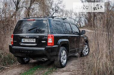 Позашляховик / Кросовер Jeep Patriot 2016 в Дніпрі