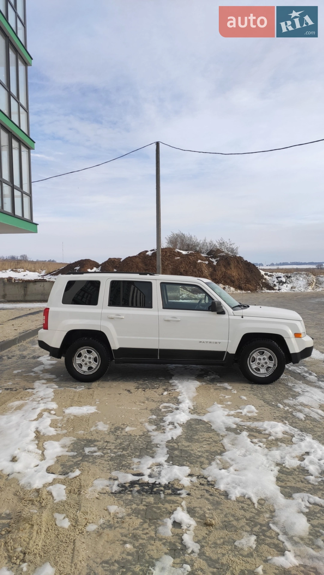 2015 Jeep Liberty (Patriot) - мініатюра 4