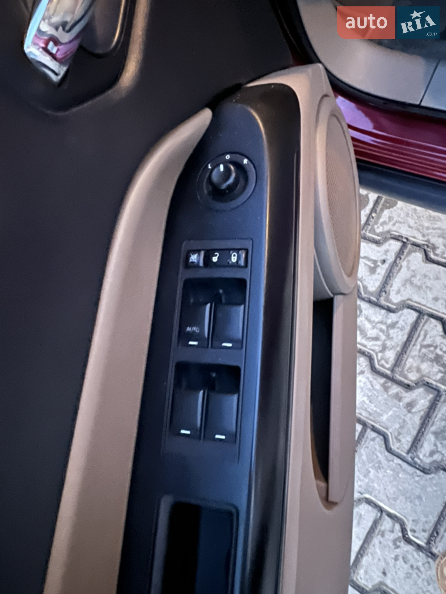 2015 Jeep Liberty (Patriot) - мініатюра 18