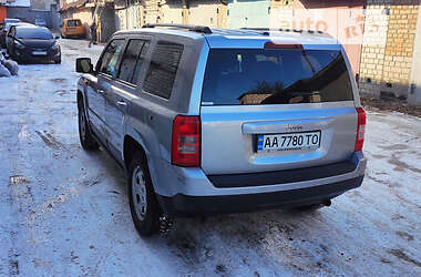 Внедорожник / Кроссовер Jeep Patriot 2015 в 