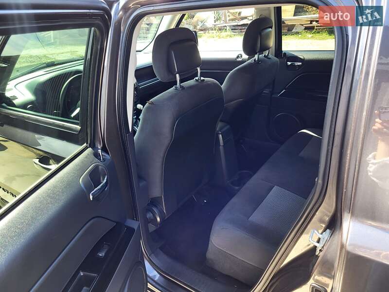 Позашляховик / Кросовер Jeep Patriot 2015 в Чернівцях