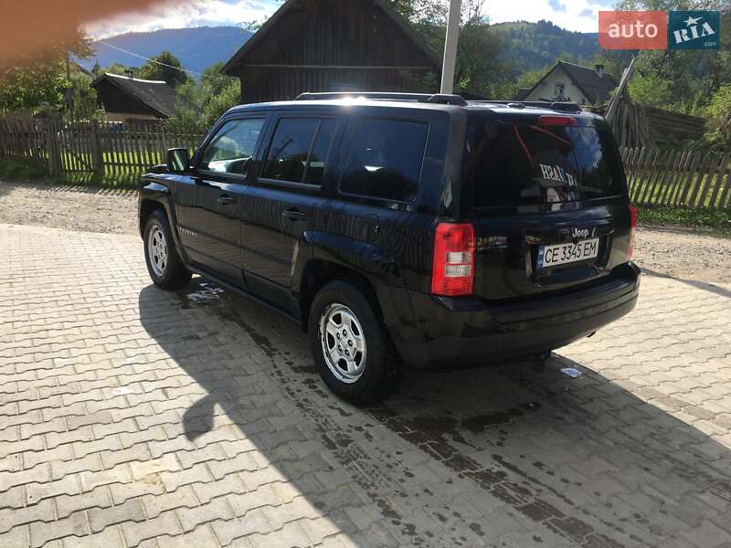 Внедорожник / Кроссовер Jeep Patriot 2013 в Черновцах