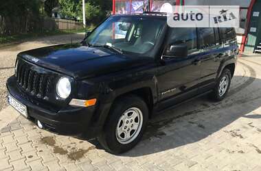 Внедорожник / Кроссовер Jeep Patriot 2013 в Черновцах