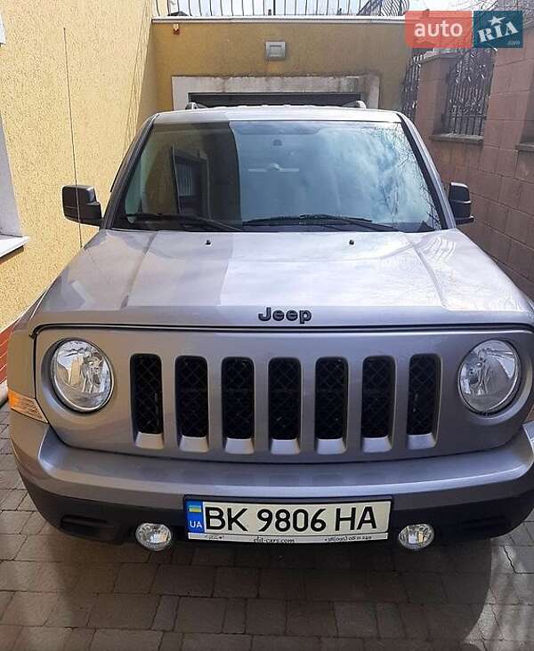 Позашляховик / Кросовер Jeep Patriot 2015 в 