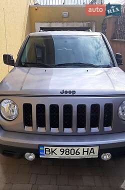 Позашляховик / Кросовер Jeep Patriot 2015 в 