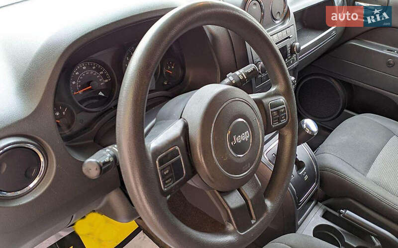 Позашляховик / Кросовер Jeep Patriot 2015 в Львові