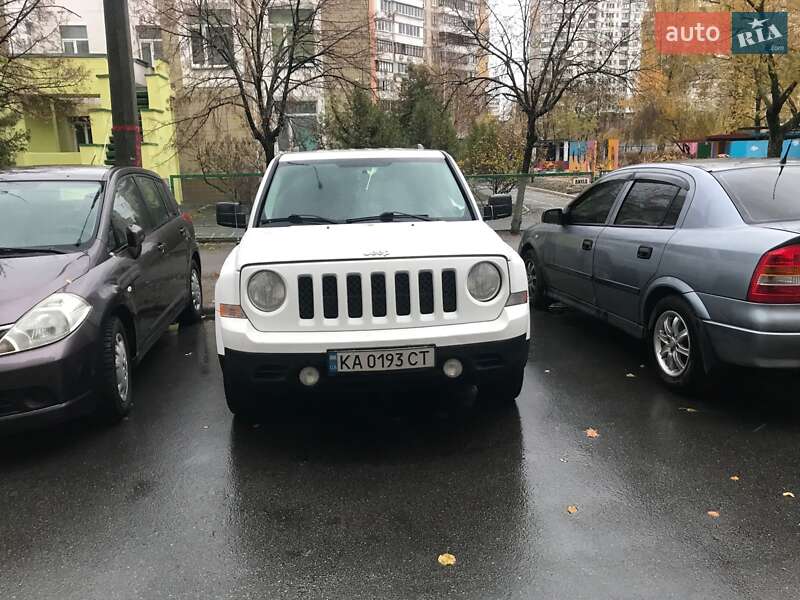 Позашляховик / Кросовер Jeep Patriot 2013 в Києві