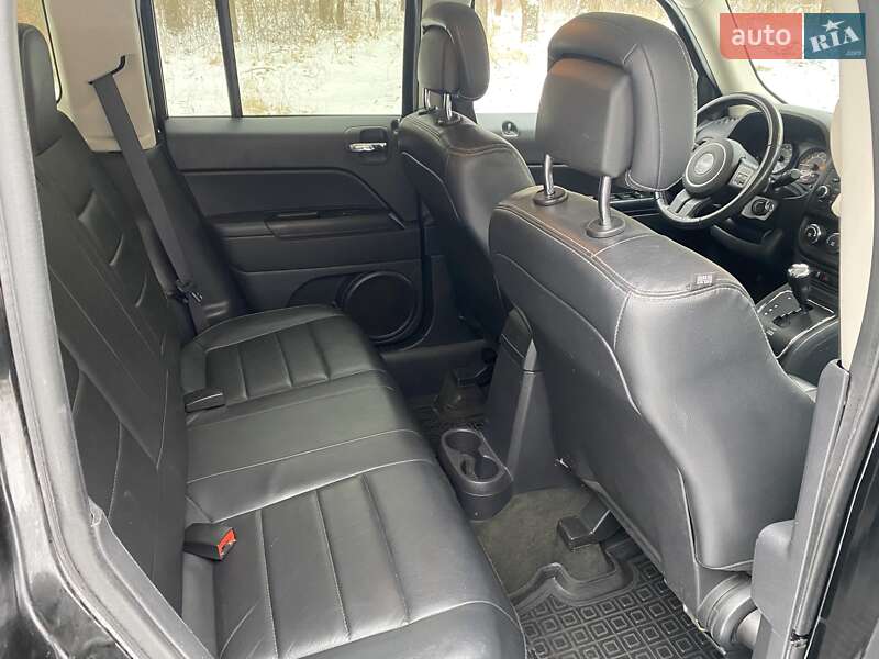 Позашляховик / Кросовер Jeep Patriot 2016 в Харкові