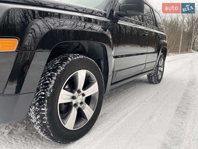 Позашляховик / Кросовер Jeep Patriot 2016 в Харкові