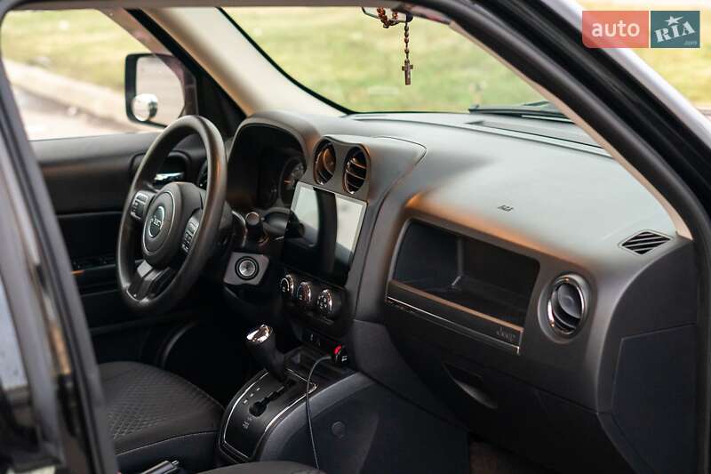 Внедорожник / Кроссовер Jeep Patriot 2014 в Ивано-Франковске