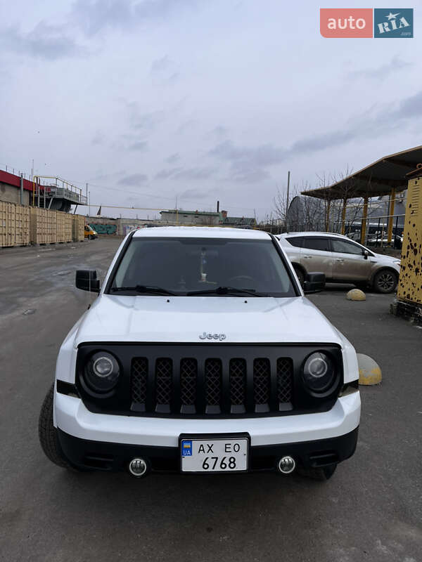 Позашляховик / Кросовер Jeep Patriot 2013 в Харкові