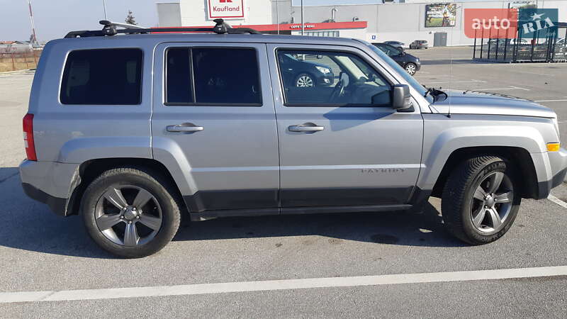 Внедорожник / Кроссовер Jeep Patriot 2015 в Херсоне