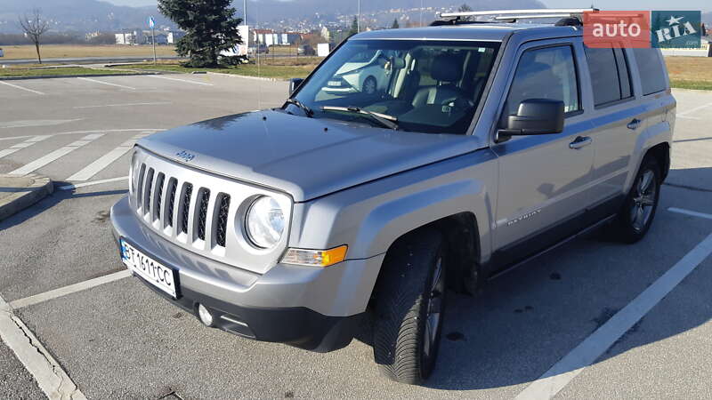 Внедорожник / Кроссовер Jeep Patriot 2015 в Херсоне