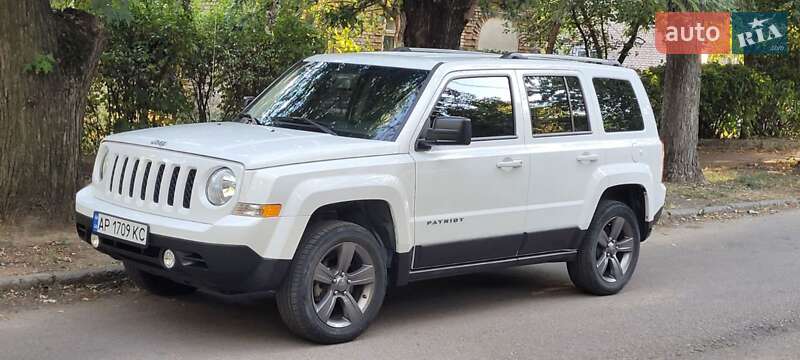 Внедорожник / Кроссовер Jeep Patriot 2016 в Запорожье