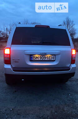 Внедорожник / Кроссовер Jeep Patriot 2012 в Тростянце