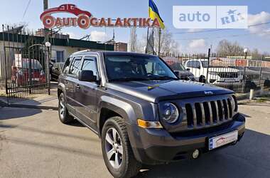 Внедорожник / Кроссовер Jeep Patriot 2015 в Николаеве