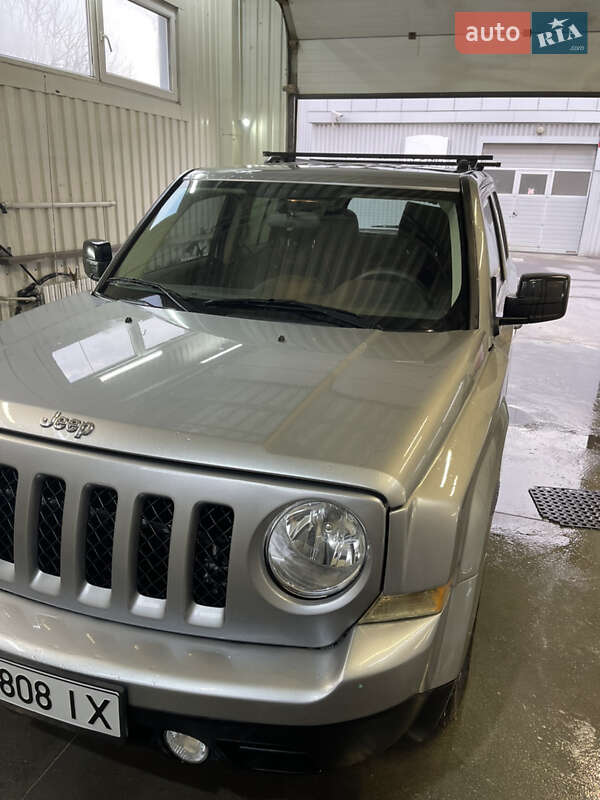 Внедорожник / Кроссовер Jeep Patriot 2014 в Запорожье