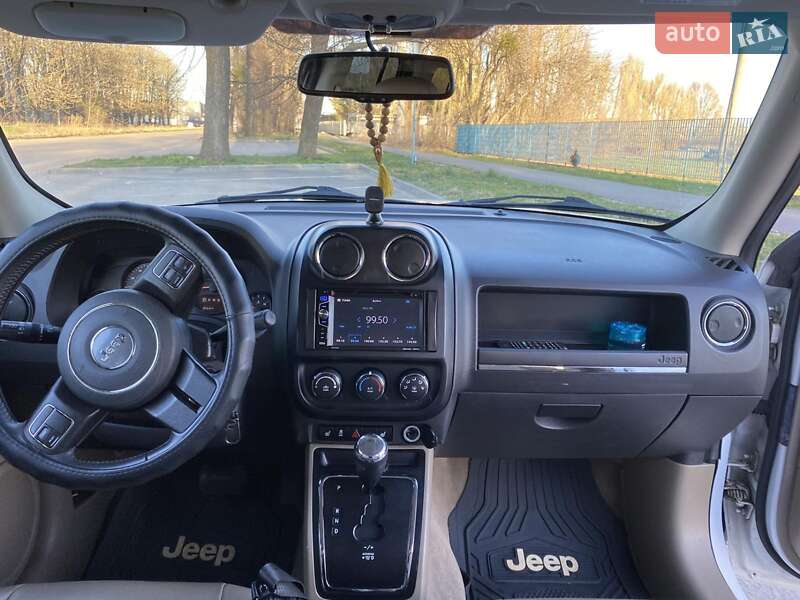 Внедорожник / Кроссовер Jeep Patriot 2016 в Полтаве