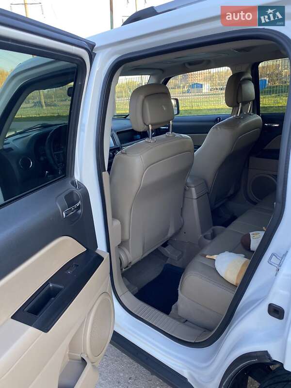 Внедорожник / Кроссовер Jeep Patriot 2016 в Полтаве