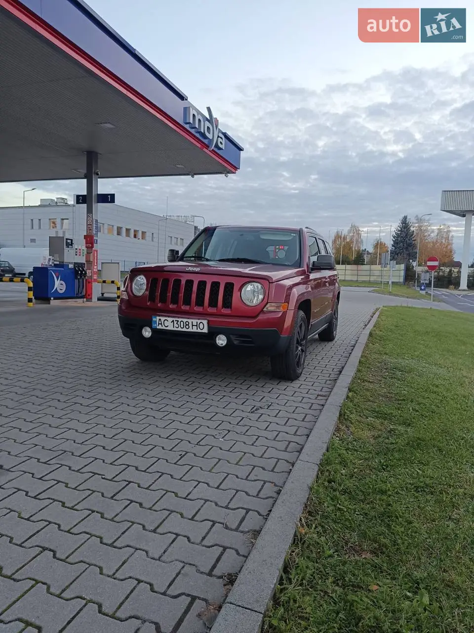 2015 Jeep Liberty (Patriot) - мініатюра 13