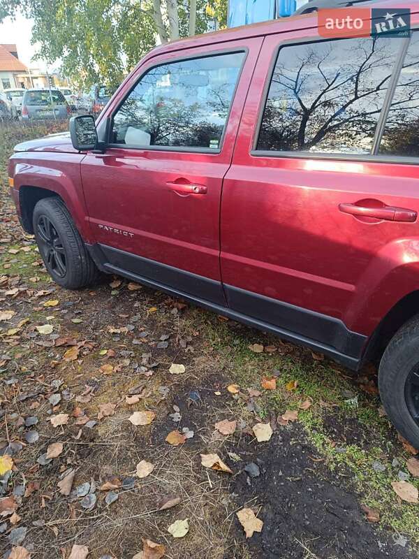 Внедорожник / Кроссовер Jeep Patriot 2016 в Львове