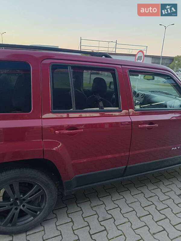 Внедорожник / Кроссовер Jeep Patriot 2016 в Львове