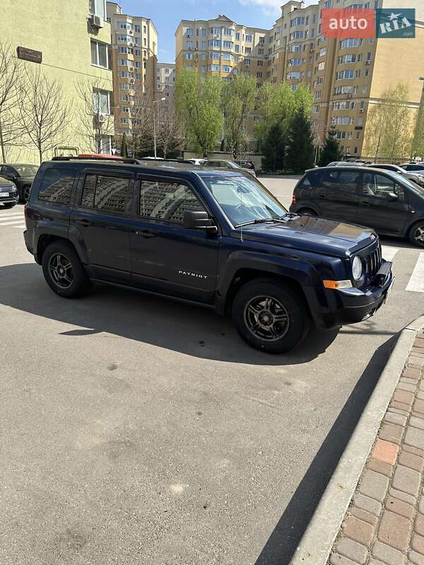 Внедорожник / Кроссовер Jeep Patriot 2016 в Киеве