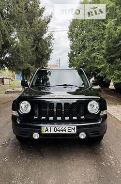 Внедорожник / Кроссовер Jeep Patriot 2015 в Мироновке