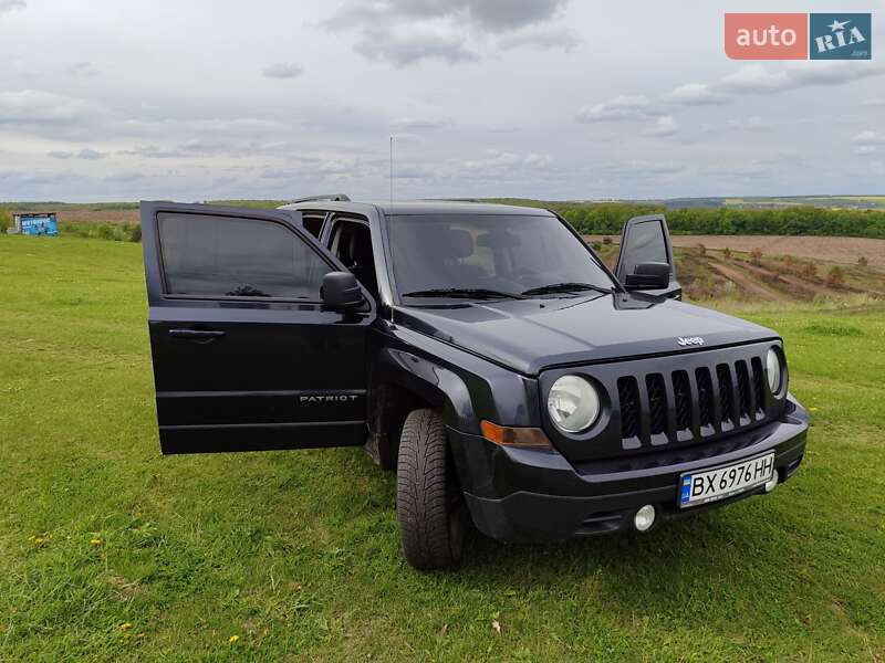 Позашляховик / Кросовер Jeep Patriot 2014 в Острозі