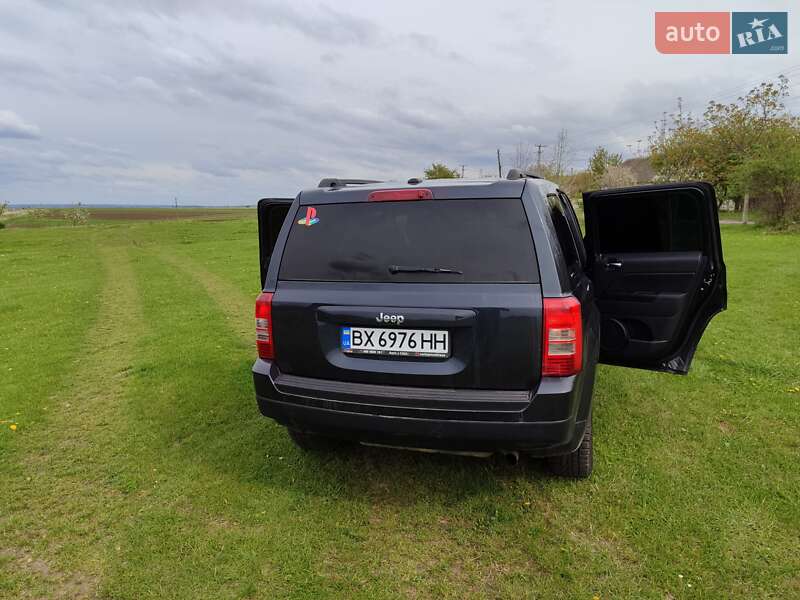 Позашляховик / Кросовер Jeep Patriot 2014 в Острозі