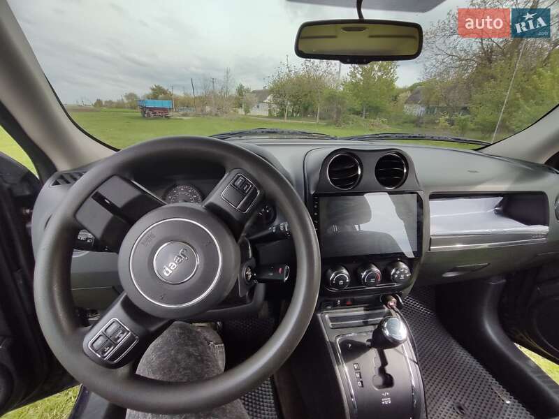 Позашляховик / Кросовер Jeep Patriot 2014 в Острозі
