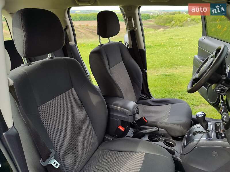 Позашляховик / Кросовер Jeep Patriot 2014 в Острозі