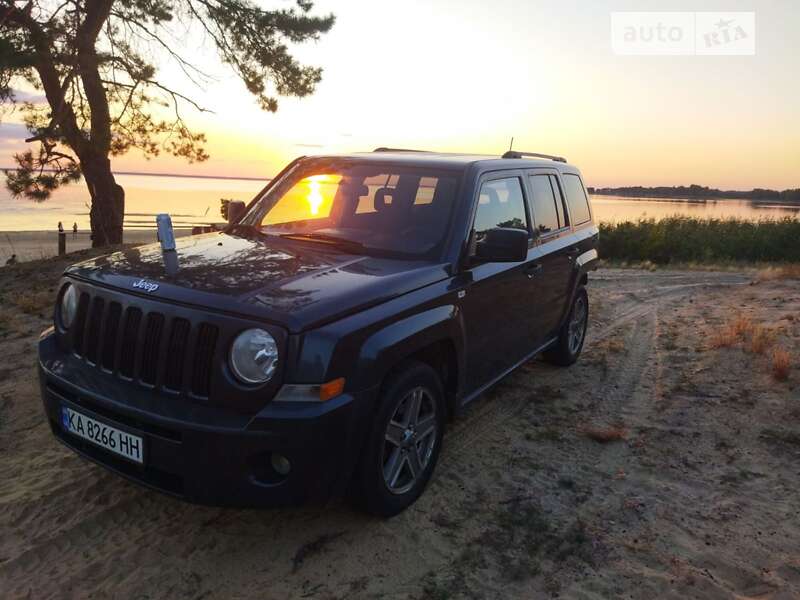 Внедорожник / Кроссовер Jeep Patriot 2008 в Киеве