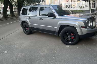 Позашляховик / Кросовер Jeep Patriot 2014 в Києві