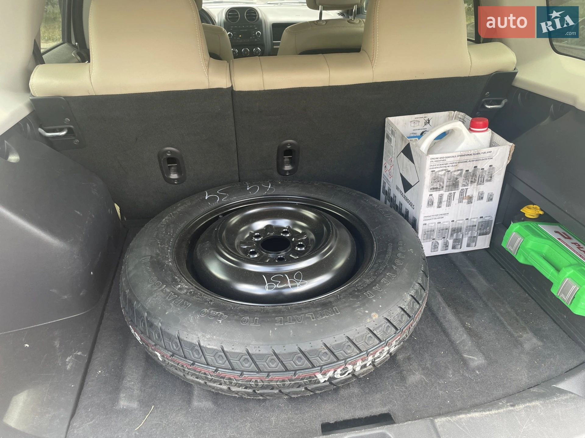 2016 Jeep Liberty (Patriot) - мініатюра 2